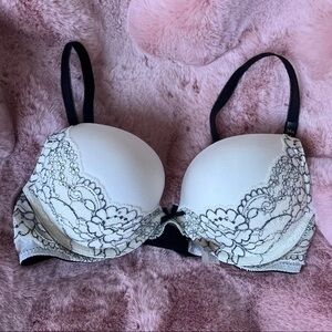 Victoria's Secret Black and White Lace Bra